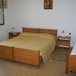 La Rotonda Bed & Breakfast 3*