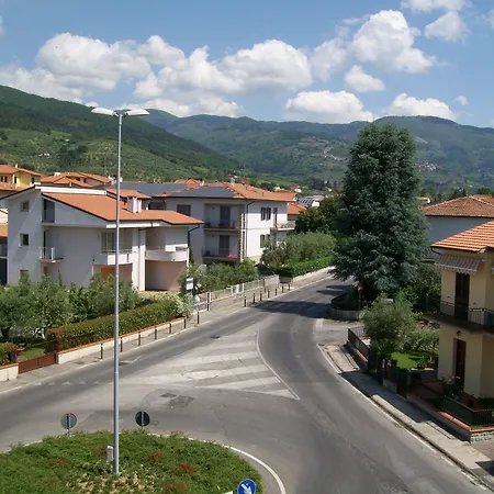 La Rotonda Bed & Breakfast Montale (Tuscany)
