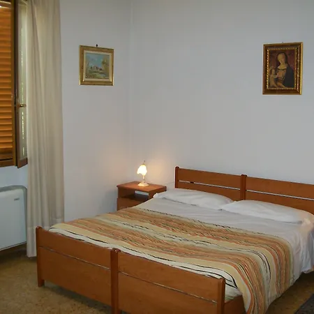 La Rotonda Bed and Breakfast 3*