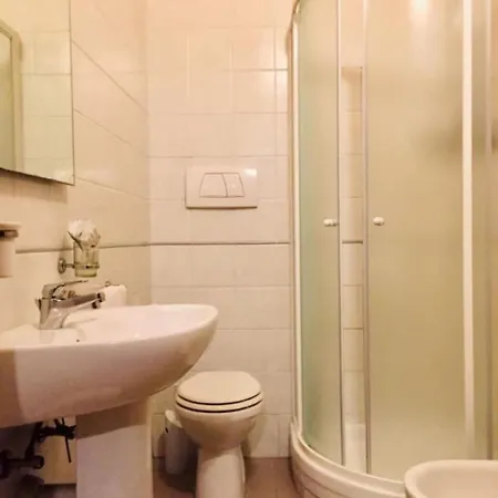 Bed and Breakfast La Rotonda Montale (Tuscany)