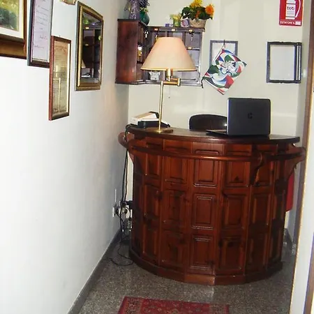 Bed and Breakfast La Rotonda Montale (Tuscany)
